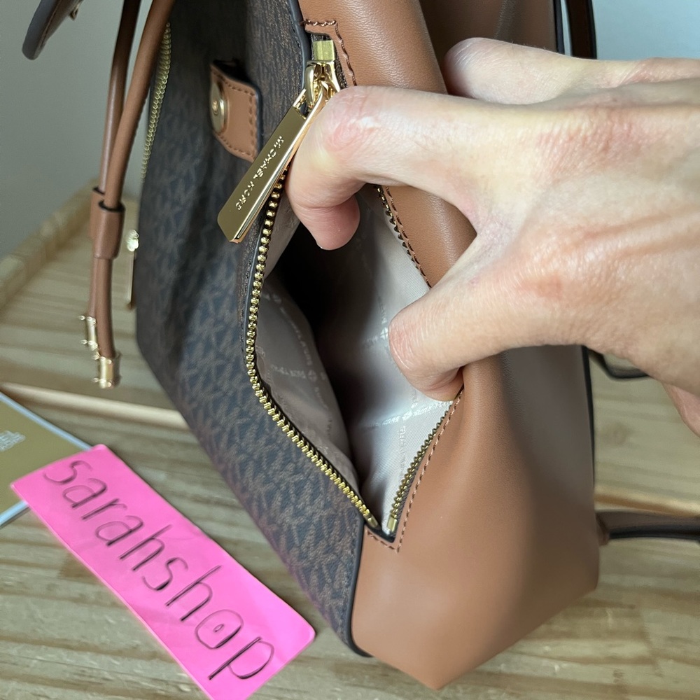 🌼Michael Kors Backpack Set - Picture 10 of 16
